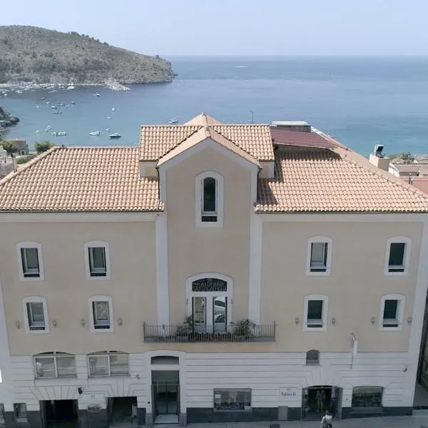 Hotel Santa Caterina, hotel din Trogir