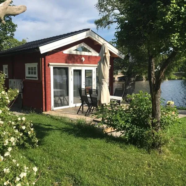 Lottas stuga, hotel v destinaci Smedjebacken