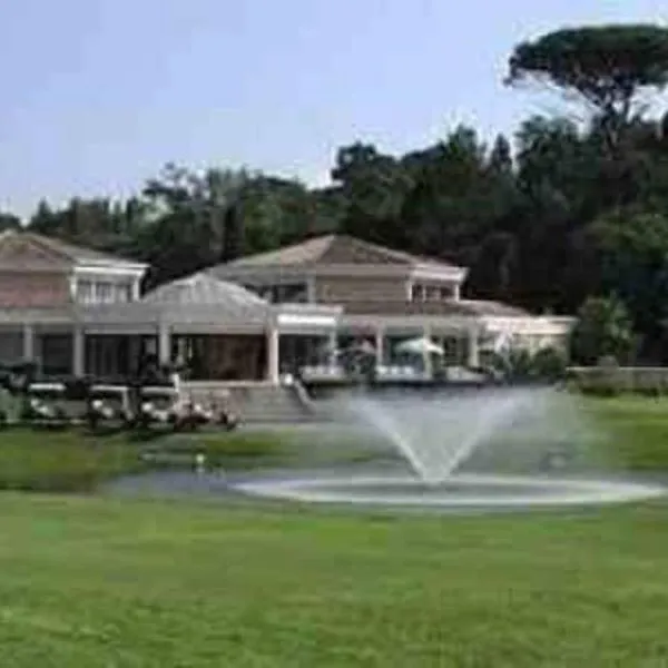 Riviera Golf de Barbossi Indiana, khách sạn ở Mandelieu La Napoule