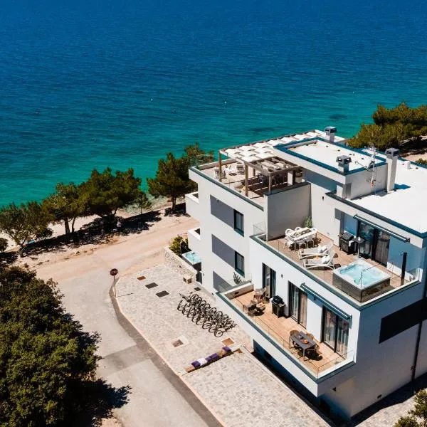 Villa Natura luxury apartments, hotel in Mandre