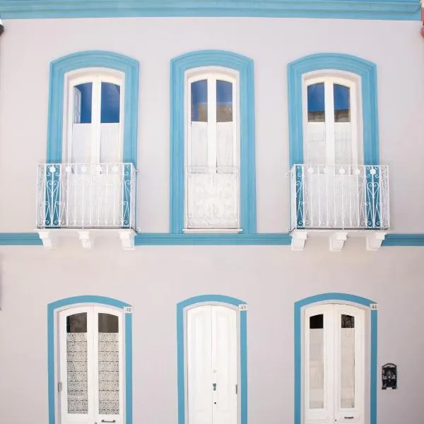 B&B LE TRE CHIOCCIOLE, hotel v destinaci SantʼAntìoco