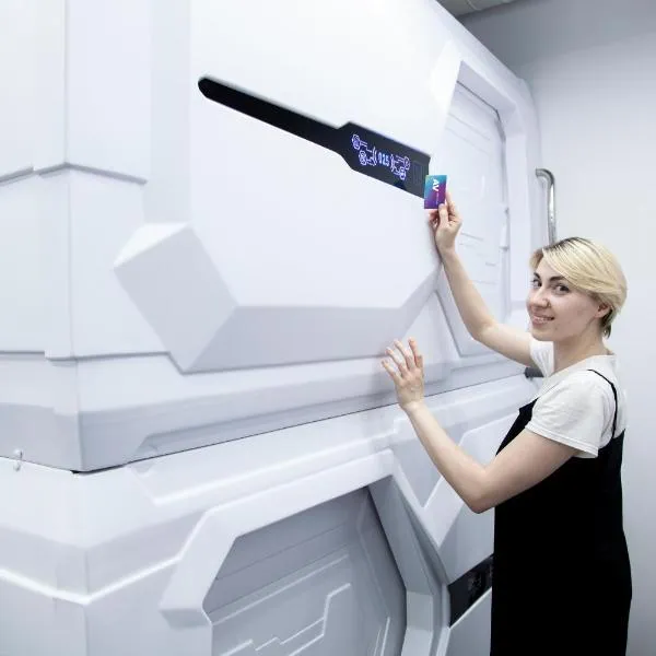 AV-1 Capsule Hotel, hotel v Kyjevě