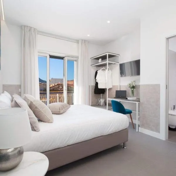 La Cassarmonica Guest House, hotel v mestu Castellammare di Stabia