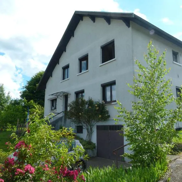 Villa Détente Dauphinoise, hotel v destinaci Saint-André-le-Gaz