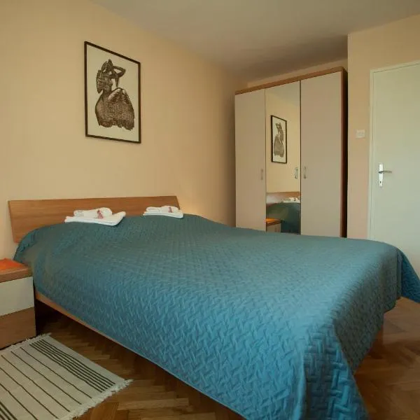 10 minutes walk to the lakes, hotel v destinaci Plitvická jezera