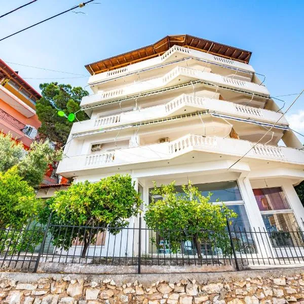 Ideal ApartHotel Saranda, hotel en Saranda