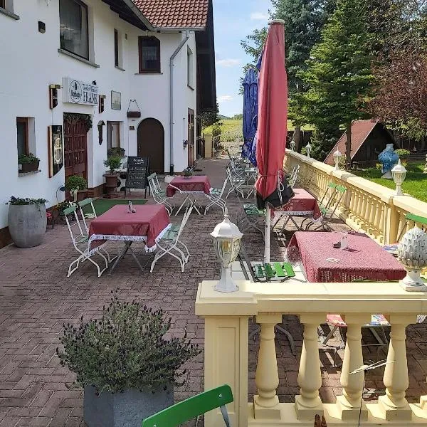 Gasthof und Eiscafe Frank, hótel í Bernshausen