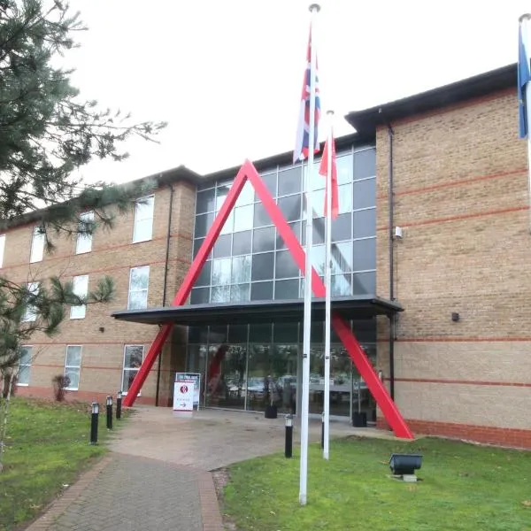 Ramada London Stansted Airport, hotel in Broxted