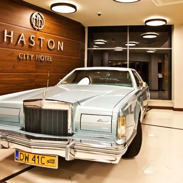 Haston City Hotel, hotel in Szewce