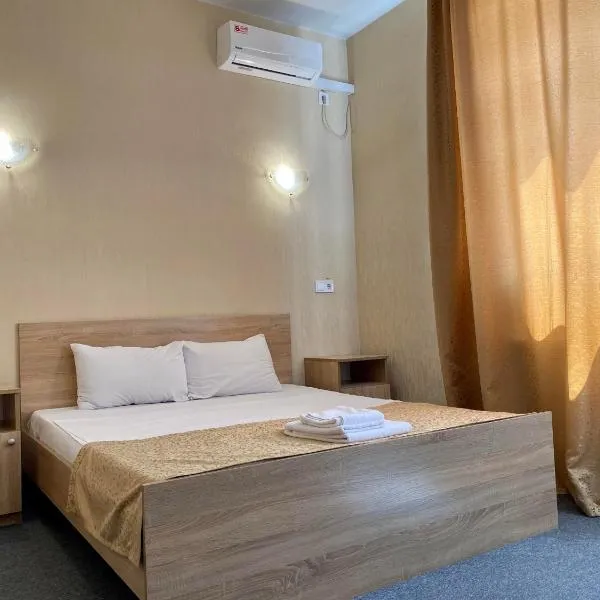Guest House SOTNI, hotell Kiievis