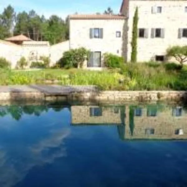 Le Mas de Baume – hotel w mieście Rosières