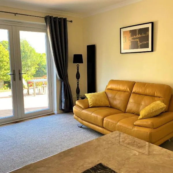 Luxury Suntrap in Private Complex St Leonards, hotel in Hastings