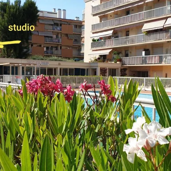 Les Caroubiers, hotel Roquebrune-Cap-Martinben