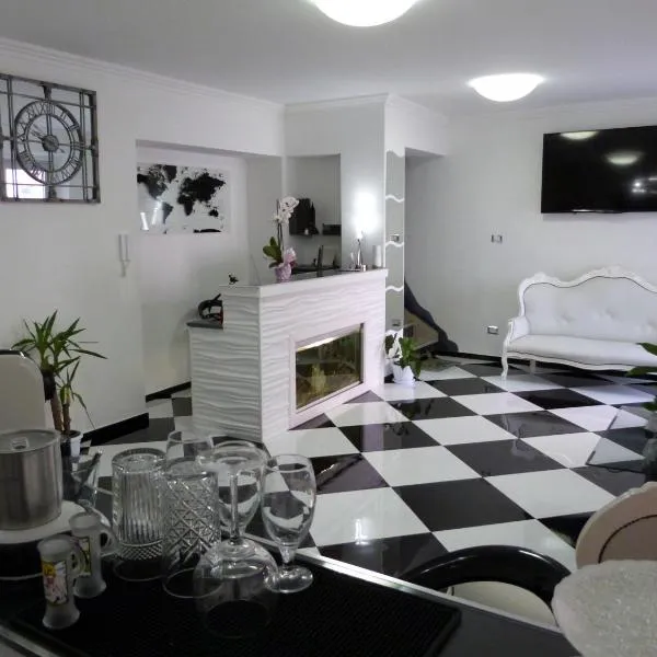 Clelia's Boutique Rooms & Suites, hotel v La Maddalena