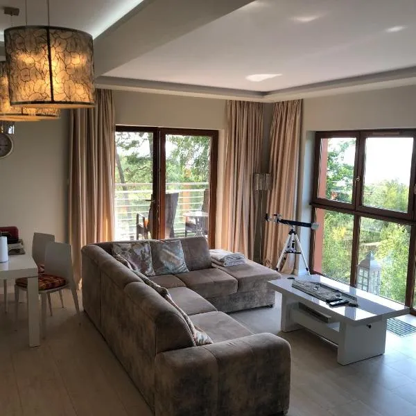 APARTAMENT DRUGIE PIĘTRO, hotel i Dziwnówek