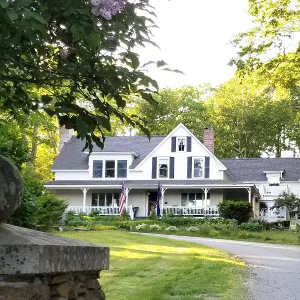 Timbercliffe Cottage Inn, hotel in Camden
