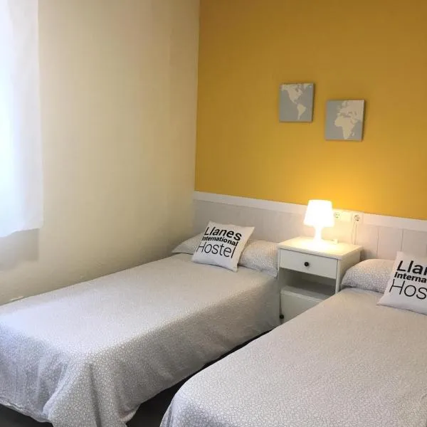 Llanes International Hostel, hotel v destinaci poo de Llanes