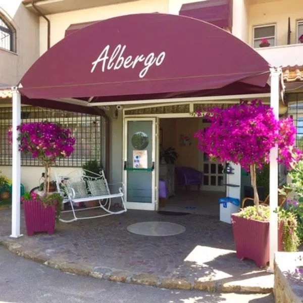 Hotel La Rosa Dei Venti, hotel em Albinia