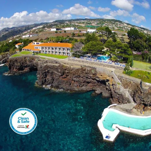 Albatroz Beach & Yacht Club, hotel in Santo António da Serra