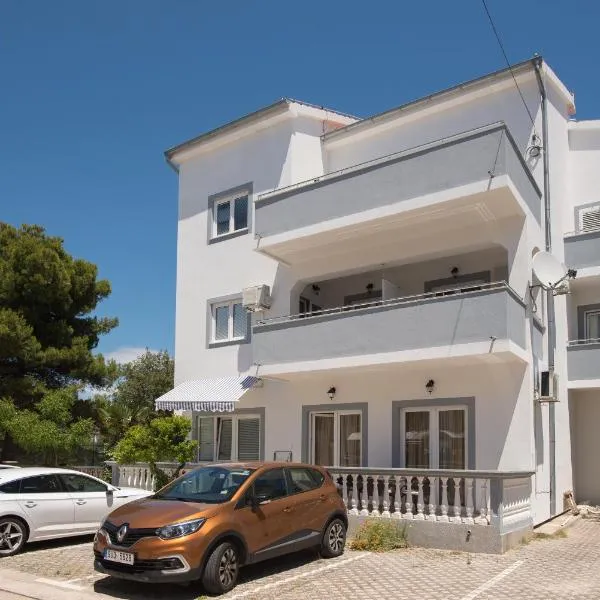 Apartments Lovrić, hotel i Kaprije