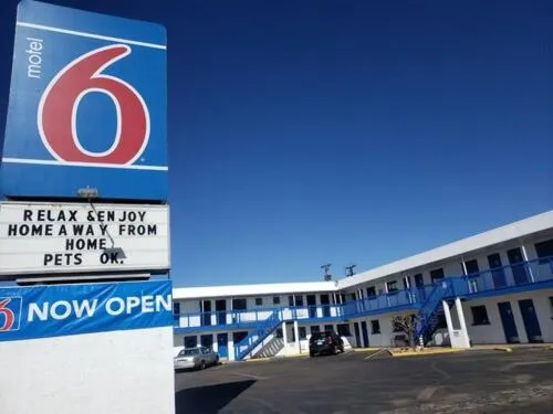 Motel 6-Canon City, CO 719-458-1216, khách sạn ở Florence