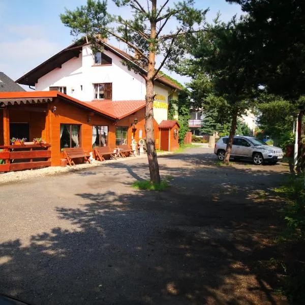 Gościnna Hacjenda, hotel v destinaci Radwanice