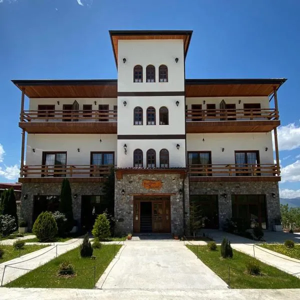 Nëna Dashuri Agroturizëm, hotel v destinaci Peshkopi