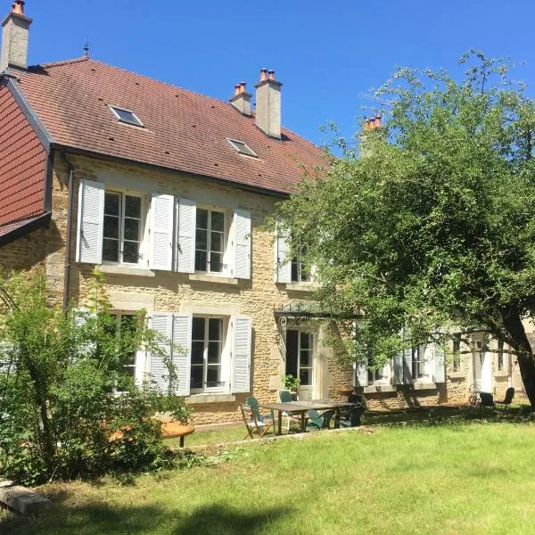 Grande et belle demeure, hotel v destinaci Prez-sous-Lafauche