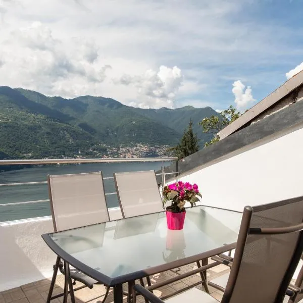 La Terrazza sul Lago di Como con garage, מלון בבלביו
