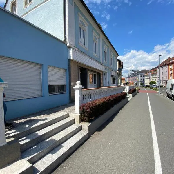 Privat Zimmer KF, hotel u gradu 'Knittelfeld'