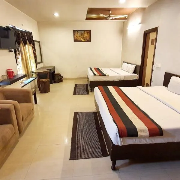 Nūruddīn에 위치한 호텔 Hotel Amritsar Inn