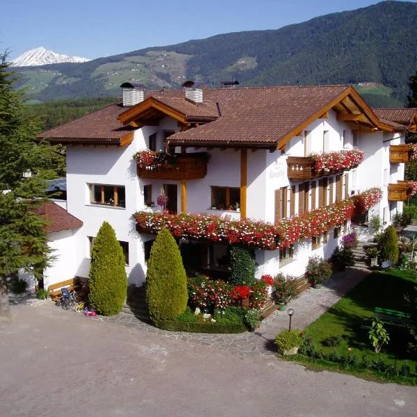Residence Klementhof, hotel v destinaci Naz-Sciaves