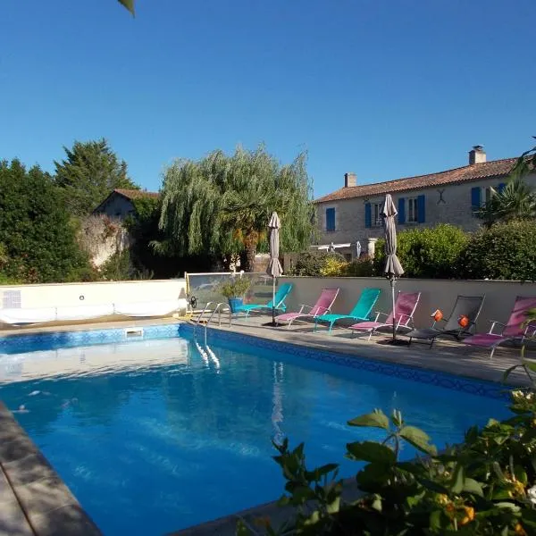 Le Clos des Palmiers, hotel in Charron