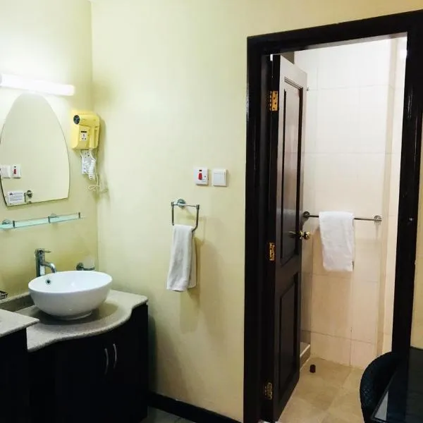 Urban Rose Hotel & Apartments, hotel v destinaci Dar es Salaam