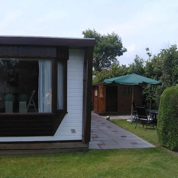 Stacaravanverhuur KR00N chalet FF-5, hotel v destinaci Workum