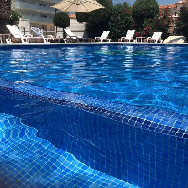 Hotel Plaza Miami - Sólo Adultos, hotel Miami Platjában
