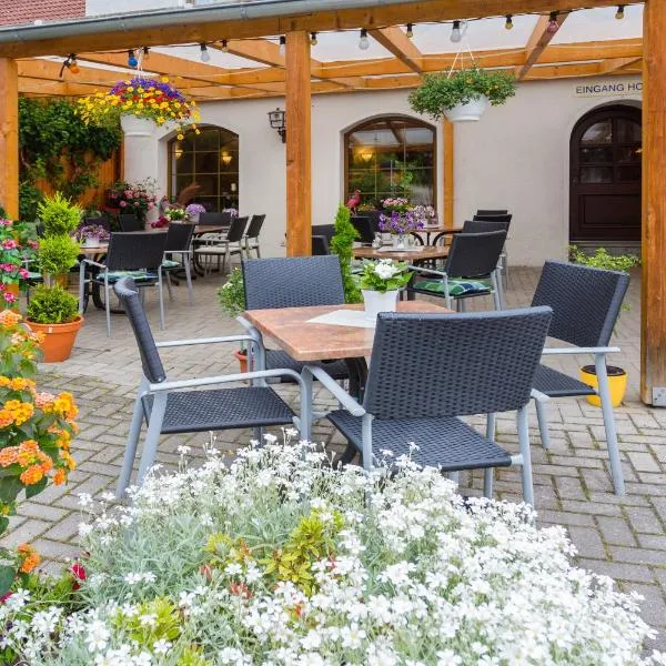 Hotel & Ferienwohnungen Bohlenblick, hotel v destinaci Saalfeld