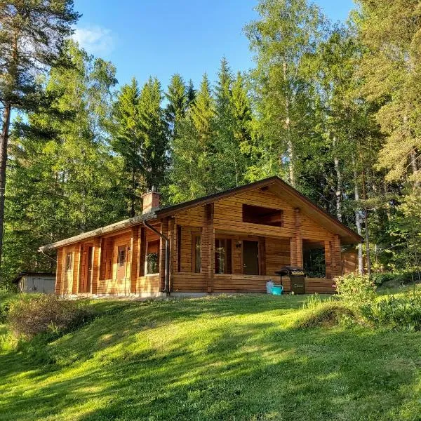 Kuhajärven Suviranta cottage, hótel í Laukaa