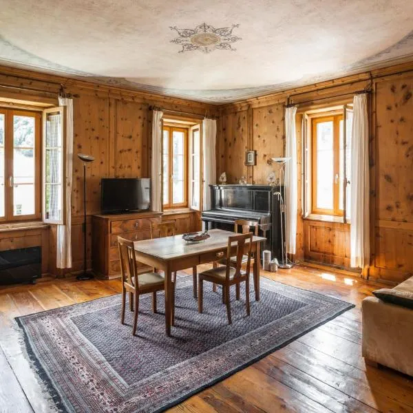 Casa Pool tra St Moritz e il lago di Como, hotel v destinaci Castasegna