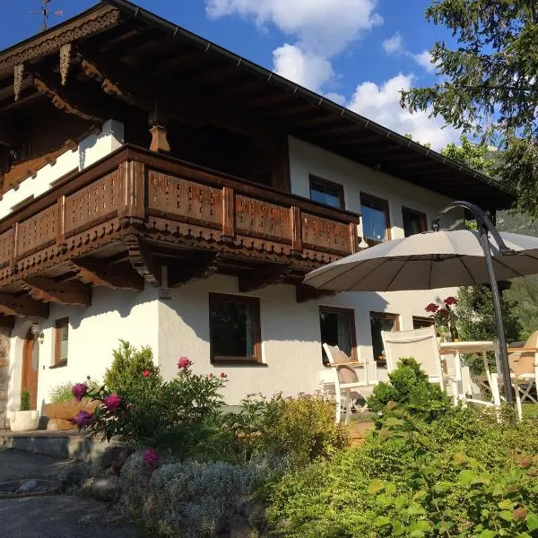 Ferienwohnung Lentner, hotel v destinaci Maurach