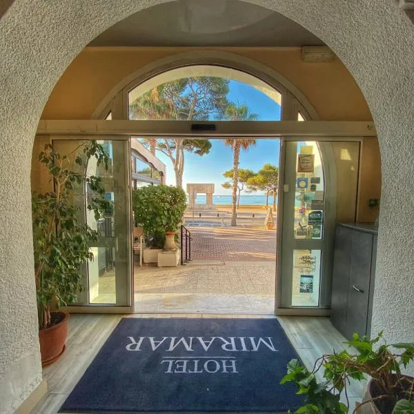 Hotel Restaurant Miramar L'orchidée – hotel w mieście La Ciotat