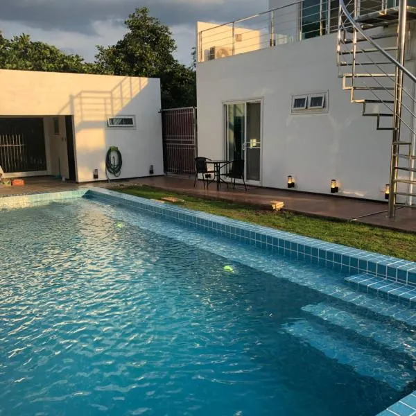 Chiang Khan Riverside Pool Villa, hotel v destinaci Chiang Khan