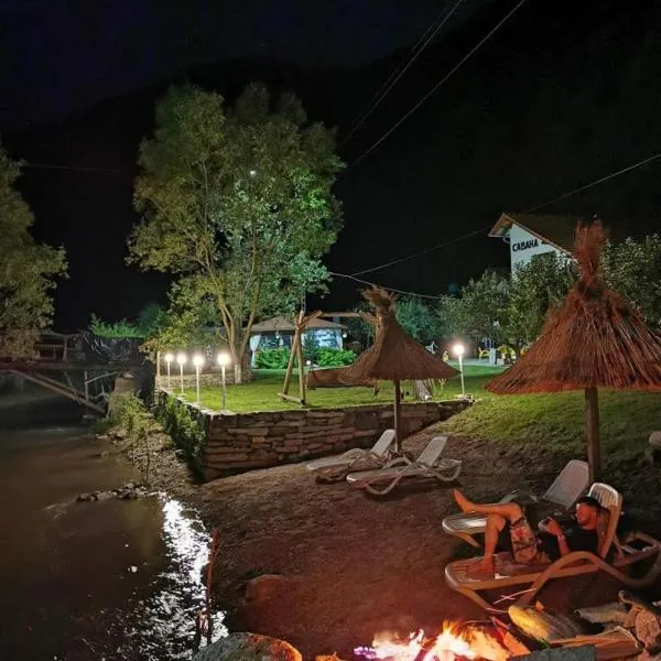 Cabana Carolina, hotel in Strungari