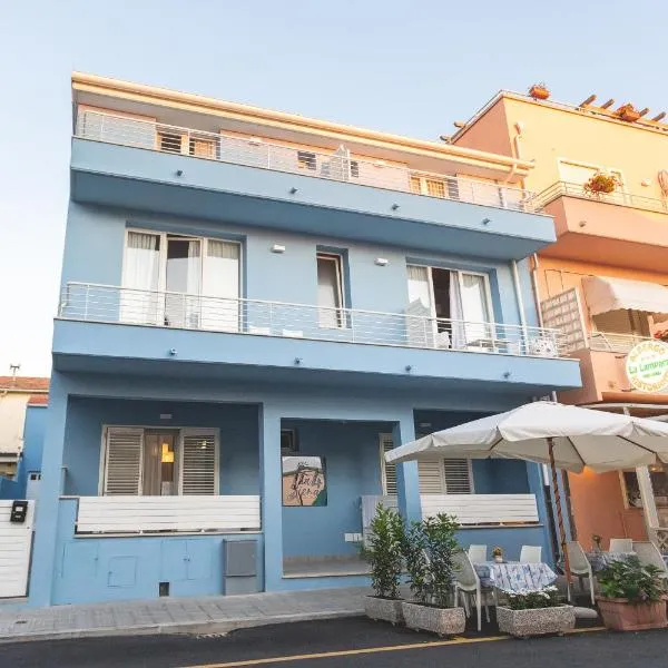 Via Siena 4 - Suites & Rooms, hotel Marina di Cecinában