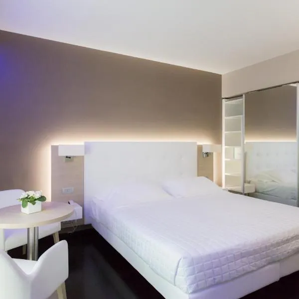 Raffaello Hotel & Mooka Restaurant, hotel in Senigallia