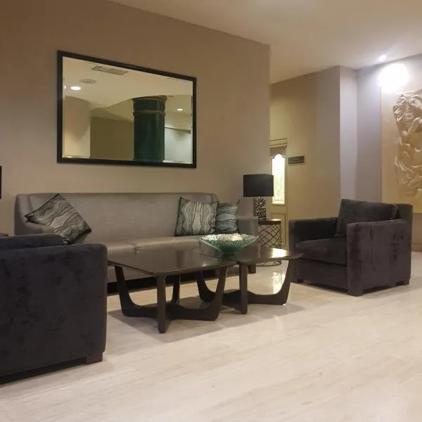 Hotel San Marcos Express、クリアカンのホテル