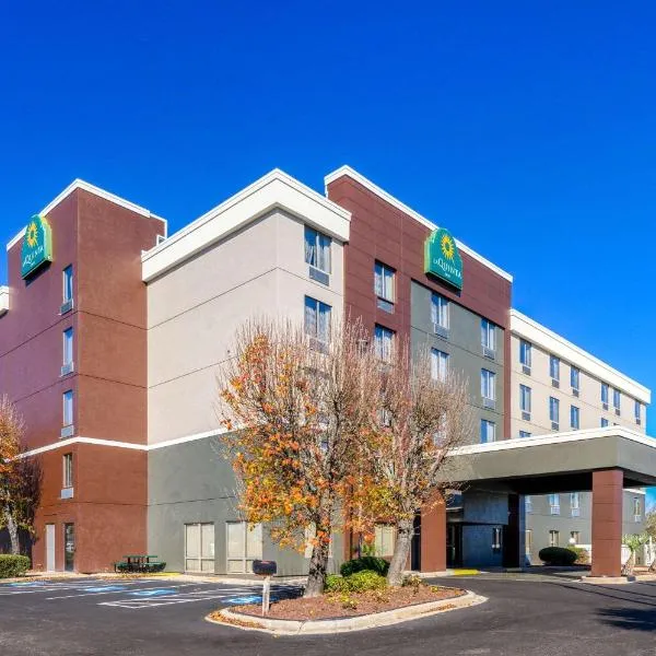 La Quinta Inn by Wyndham North Myrtle Beach โรงแรมในเมอร์เทิลบีช