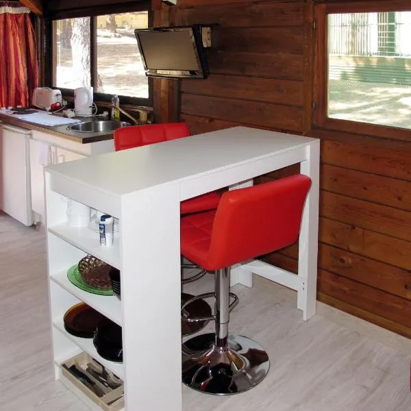Holiday Home Chalet 2 pers by Interhome, hotel in Calvi