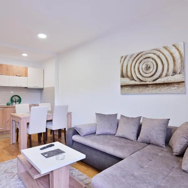 Apartment White Bear, hotel in Zlatibor