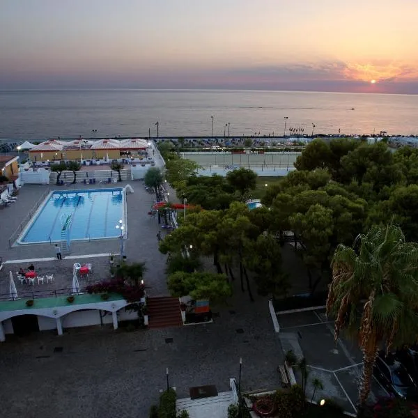 Hotel Santa Caterina Village Club, hotell i Scalea